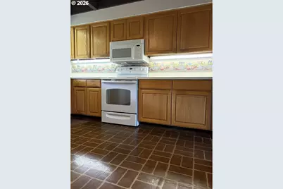 12380 SW McKay Ct, Beaverton, OR 97008 - Photo 6