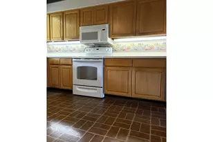 12380 SW McKay Ct, Beaverton, OR 97008 - Photo 4