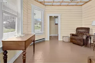 240 Bryant St, Clatskanie, OR 97016 - Photo 6