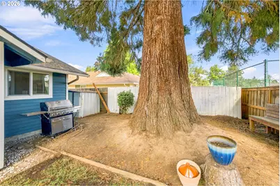 3740 Peppertree Dr, Eugene, OR 97402 - Photo 40
