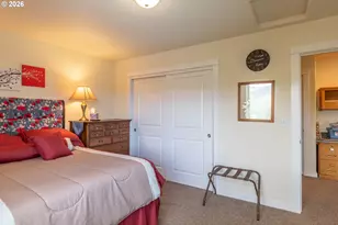 2489 SE Waldon Ave, Roseburg, OR 97470 - Photo 34