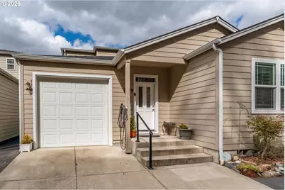 2489 SE Waldon Ave, Roseburg, OR 97470 - Photo 4