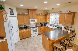 2489 SE Waldon Ave, Roseburg, OR 97470 - Photo 18