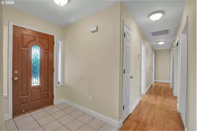 14109 SE Ellis St, Portland, OR 97236 - Photo 4