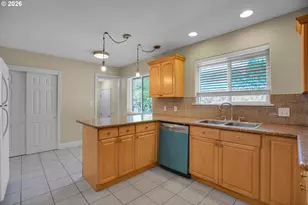 14109 SE Ellis St, Portland, OR 97236 - Photo 12
