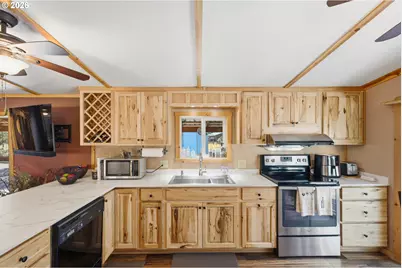 16288 Dyke Rd, La Pine, OR 97739 - Photo 6