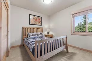 31206 E Collins Lake Rd, Government Camp, OR 97028 - Photo 22