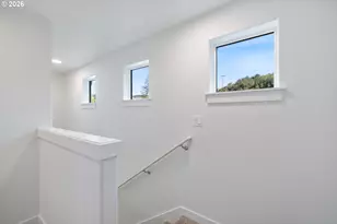 201 Highland Dr, Tillamook, OR 97141 - Photo 30