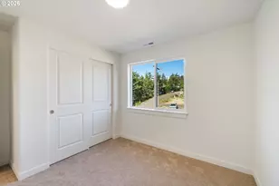 201 Highland Dr, Tillamook, OR 97141 - Photo 32