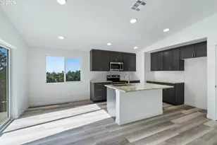 201 Highland Dr, Tillamook, OR 97141 - Photo 16