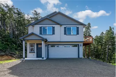 201 Highland Dr, Tillamook, OR 97141 - Photo 2