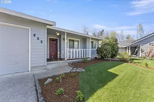 955 Wildflower St NE, Salem, OR 97301 - Photo 2