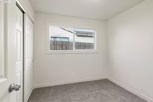 114 E 3rd St, Lowell, OR 97452 - Photo 16
