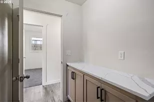114 E 3rd St, Lowell, OR 97452 - Photo 20