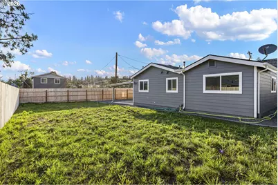 114 E 3rd St, Lowell, OR 97452 - Photo 24