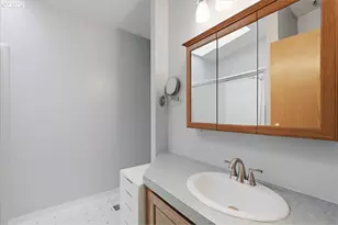 10400 SE Cook Ct, Milwaukie, OR 97222 - Photo 20