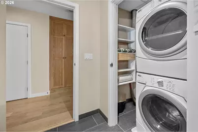 2351 NW Westover Rd #315, Portland, OR 97210 - Photo 24