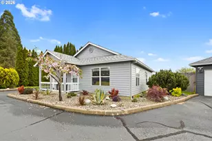 1189 NW Lanaias Way, Roseburg, OR 97471 - Photo 4