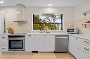 17821 Sundown Ct, Lake Oswego, OR 97034 - Photo 14