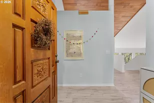 17821 Sundown Ct, Lake Oswego, OR 97034 - Photo 6