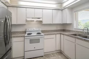 310 NW Lost Ln, Winston, OR 97496 - Photo 14