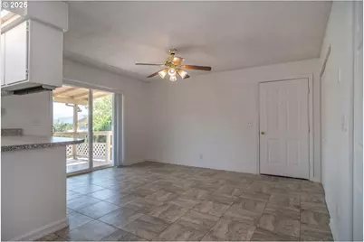 310 NW Lost Ln, Winston, OR 97496 - Photo 8