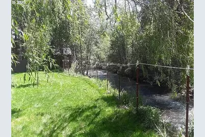 133 E Black Crater Ave, Sisters, OR 97759 - Photo 8