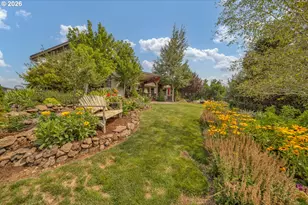 998 NE Brown Dr, Madras, OR 97741 - Photo 6