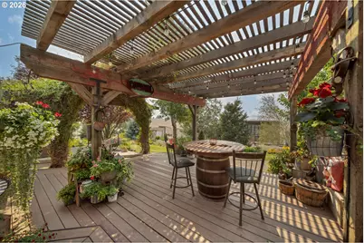 998 NE Brown Dr, Madras, OR 97741 - Photo 8