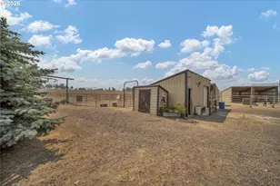 998 NE Brown Dr, Madras, OR 97741 - Photo 26