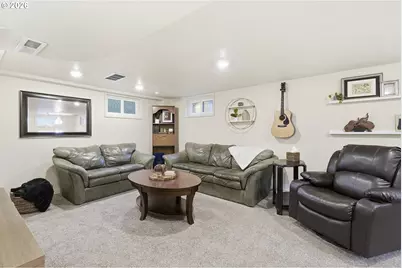 7023 NE Going St, Portland, OR 97218 - Photo 8