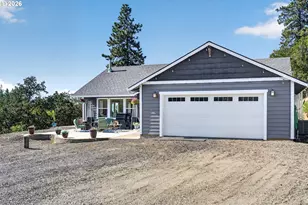 2035 7 Mile High Rd, The Dalles, OR 97058 - Photo 2