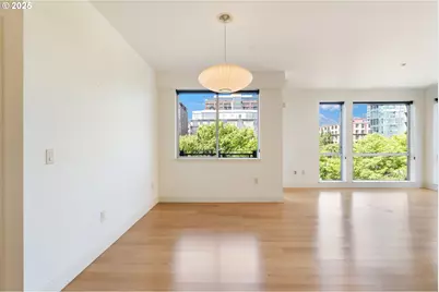 1125 NW 9th Ave #302, Portland, OR 97209 - Photo 28