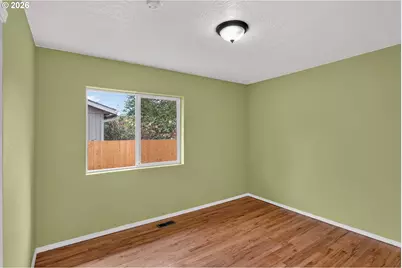 10316 SE Liebe St, Portland, OR 97266 - Photo 12