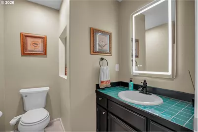 565 NE Lenox St, Hillsboro, OR 97124 - Photo 22