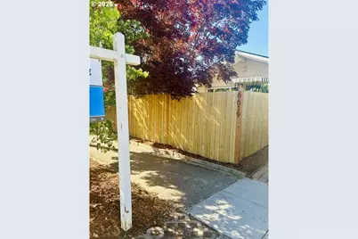 6619 SE Woodstock Blvd, Portland, OR 97206 - Photo 1