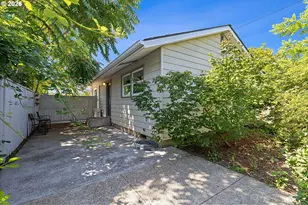 6619 SE Woodstock Blvd, Portland, OR 97206 - Photo 8