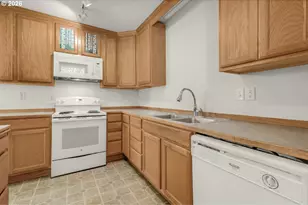 482 S 4th St, Independence, OR 97351 - Photo 18