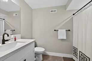 184 NW Brookside St, McMinnville, OR 97128 - Photo 32