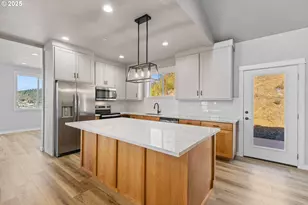 664 Brooks Loop, Sutherlin, OR 97479 - Photo 12