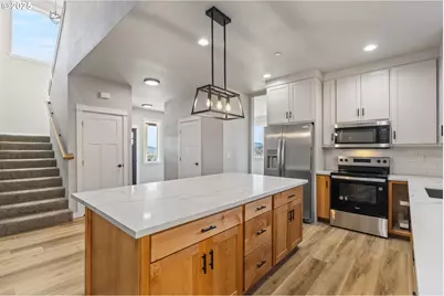 664 Brooks Loop, Sutherlin, OR 97479 - Photo 12