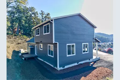 664 Brooks Loop, Sutherlin, OR 97479 - Photo 38