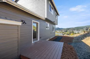 664 Brooks Loop, Sutherlin, OR 97479 - Photo 38