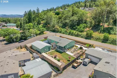 845 Sea St, Sutherlin, OR 97479 - Photo 32