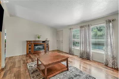 845 Sea St, Sutherlin, OR 97479 - Photo 6