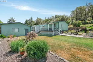 845 Sea St, Sutherlin, OR 97479 - Photo 2