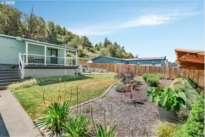 845 Sea St, Sutherlin, OR 97479 - Photo 28