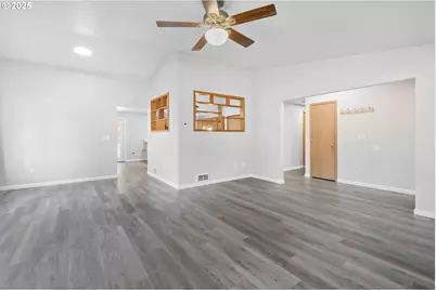 15711 Deedon Ln, La Pine, OR 97739 - Photo 2