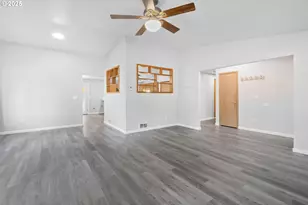 15711 Deedon Ln, La Pine, OR 97739 - Photo 2