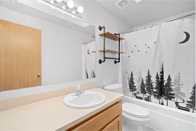 15711 Deedon Ln, La Pine, OR 97739 - Photo 10